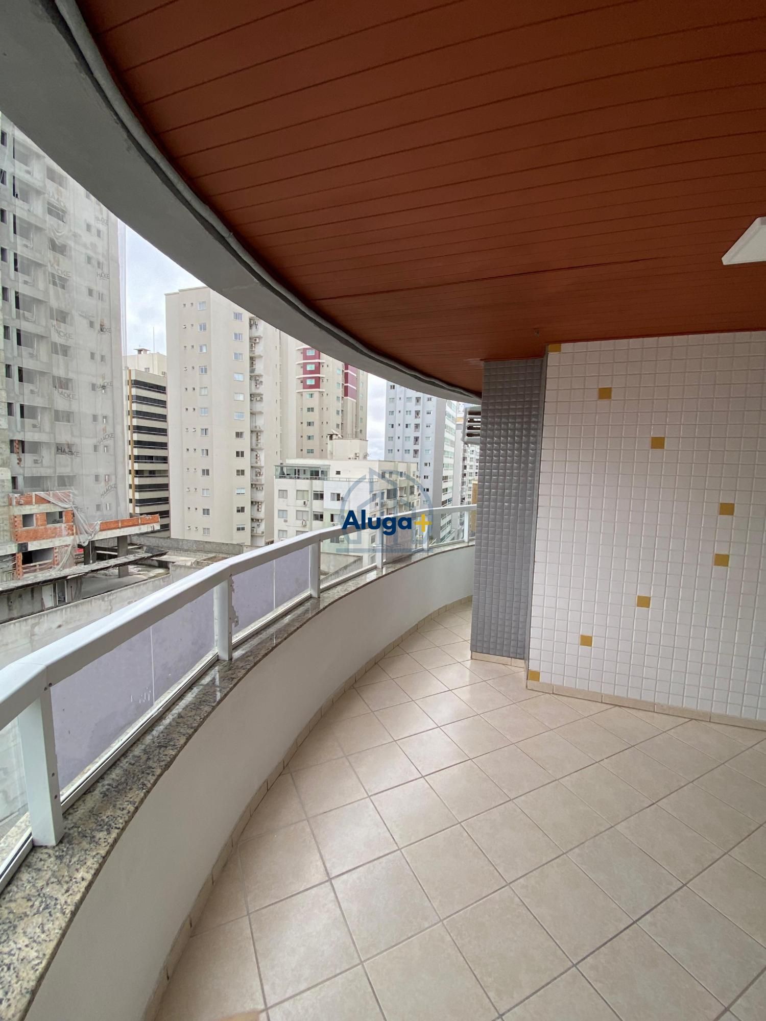 Apartamento para alugar com 2 quartos, 68m² - Foto 18