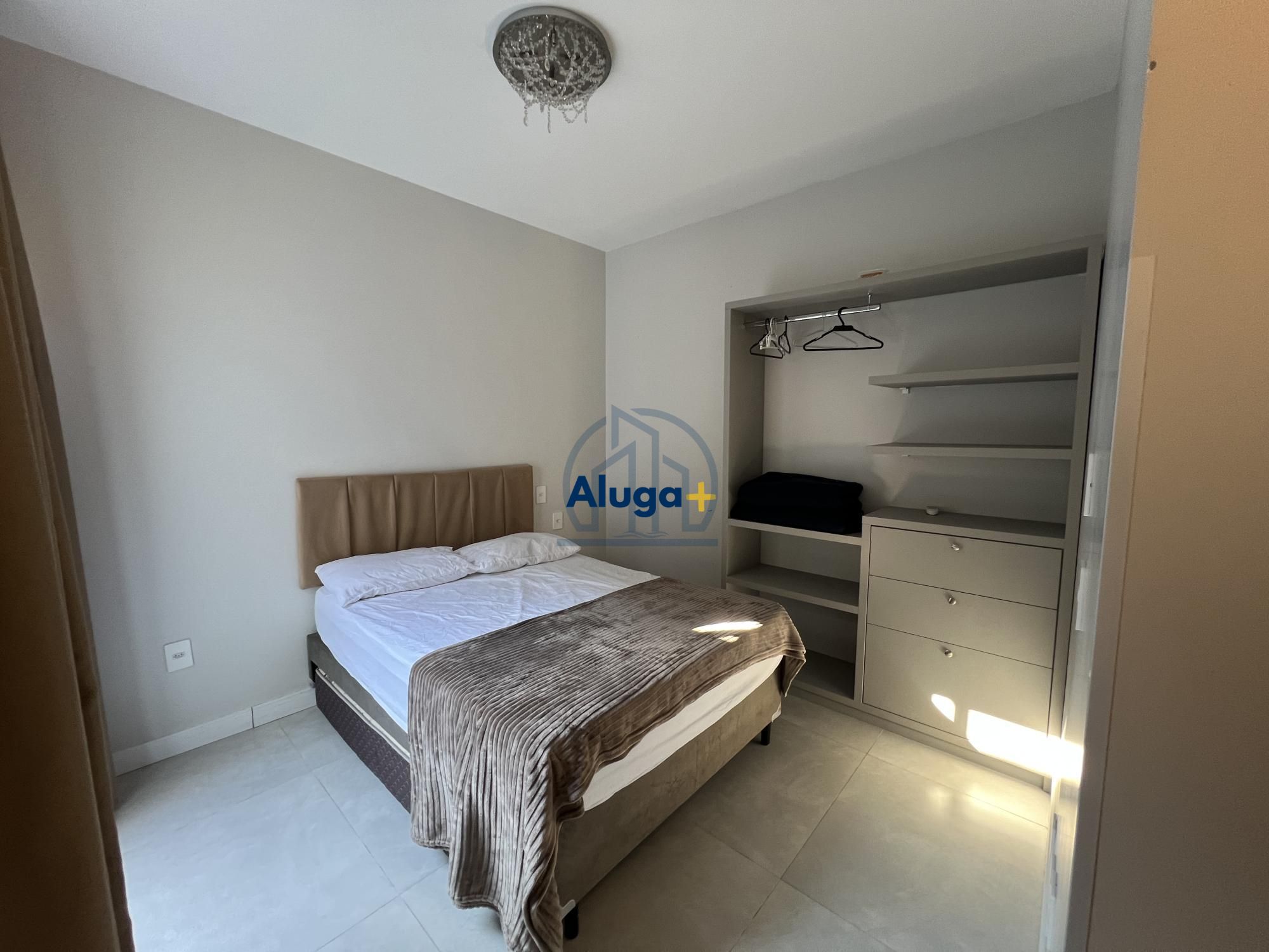 Casa para alugar com 4 quartos, 150m² - Foto 29