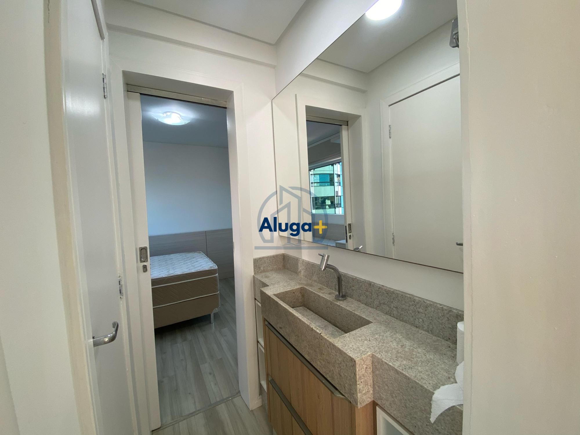 Apartamento para alugar com 3 quartos, 143m² - Foto 22