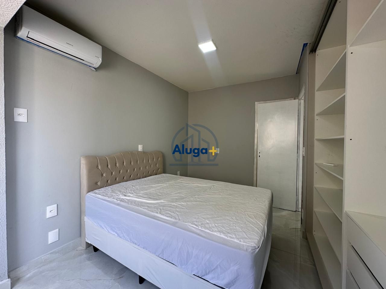 Apartamento para alugar com 2 quartos, 82m² - Foto 11