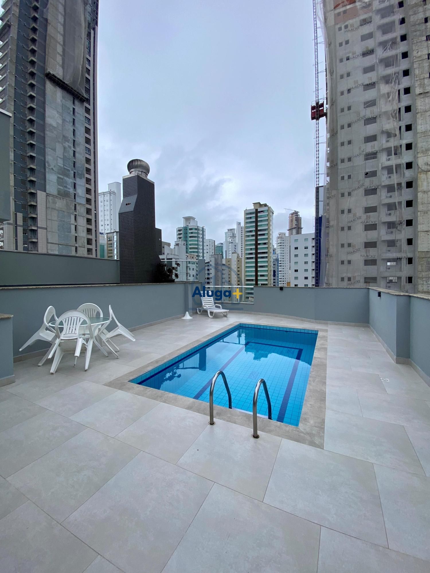 Apartamento para alugar com 2 quartos, 68m² - Foto 3