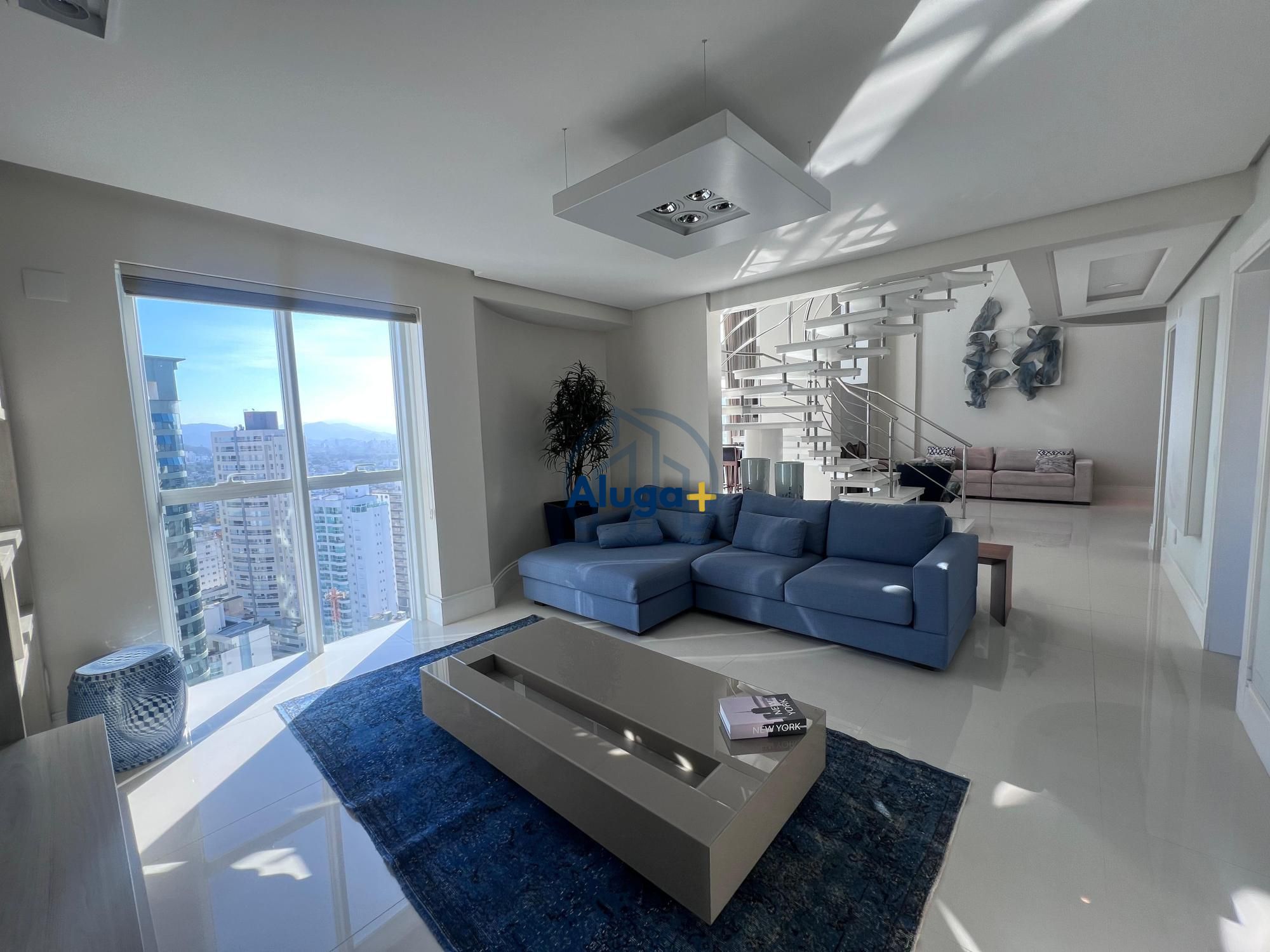 Apartamento para alugar  no Centro - Balneário Camboriú, SC. Imóveis