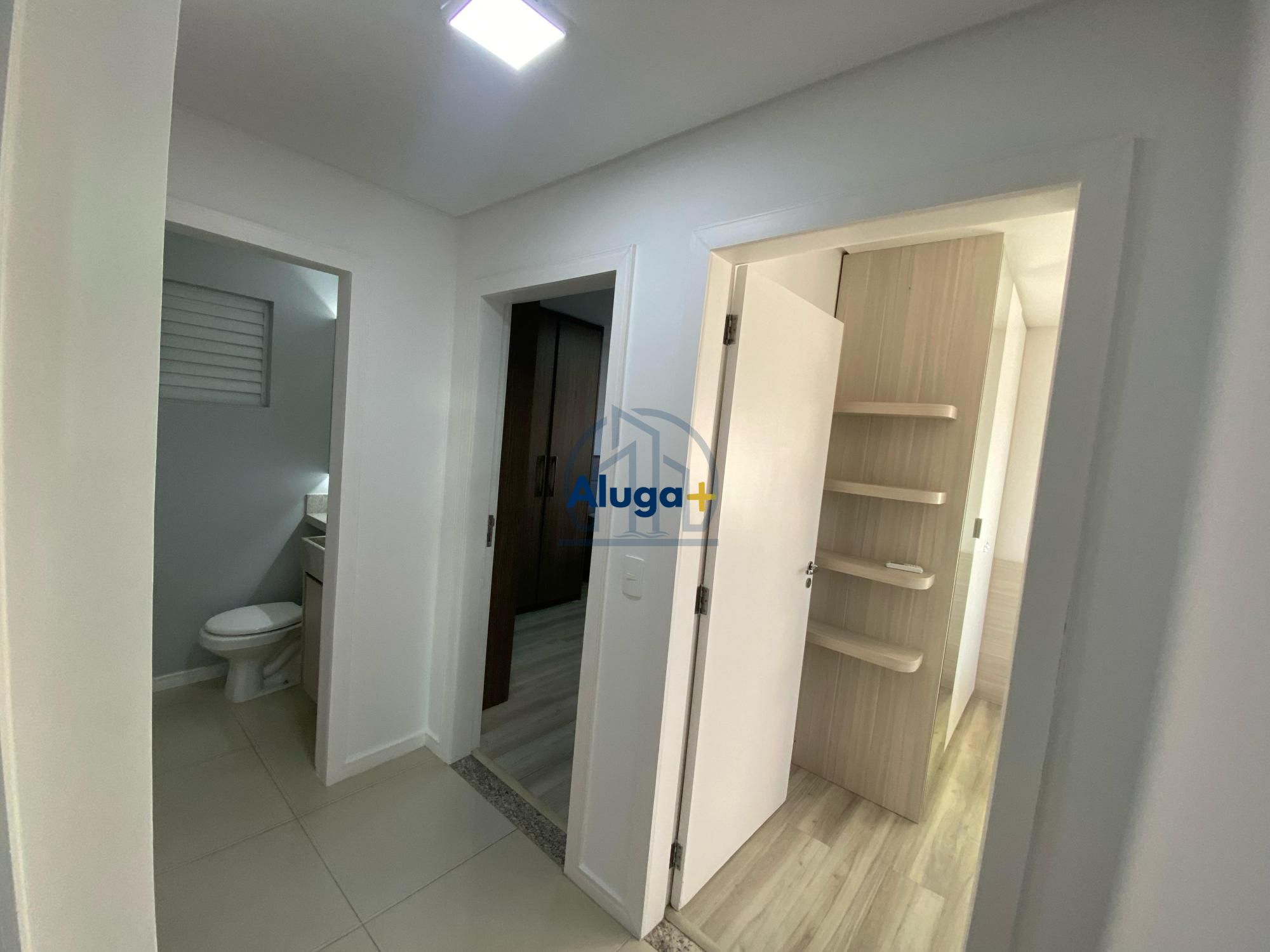 Apartamento para alugar com 3 quartos, 143m² - Foto 11
