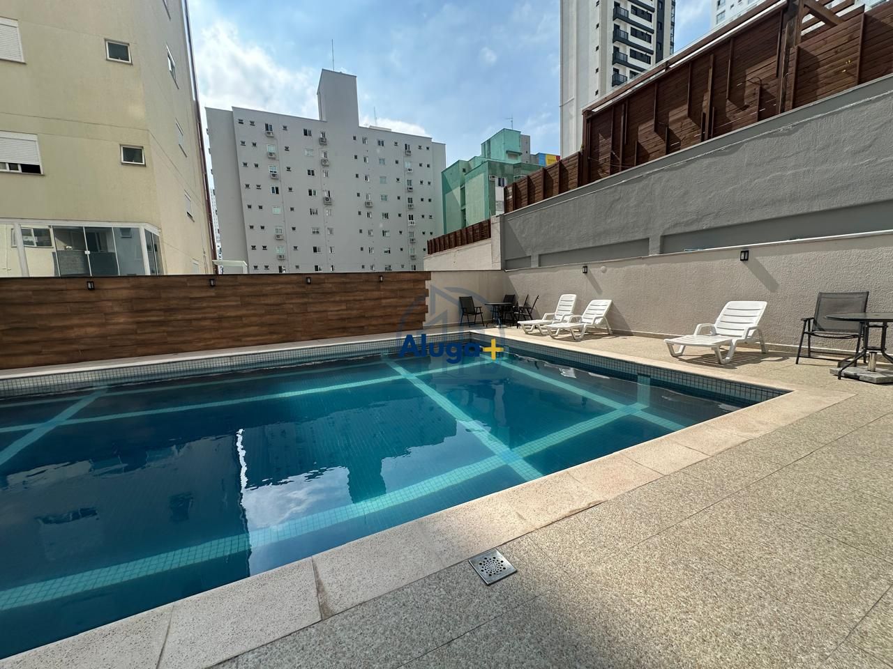 Apartamento para alugar com 2 quartos, 82m² - Foto 16