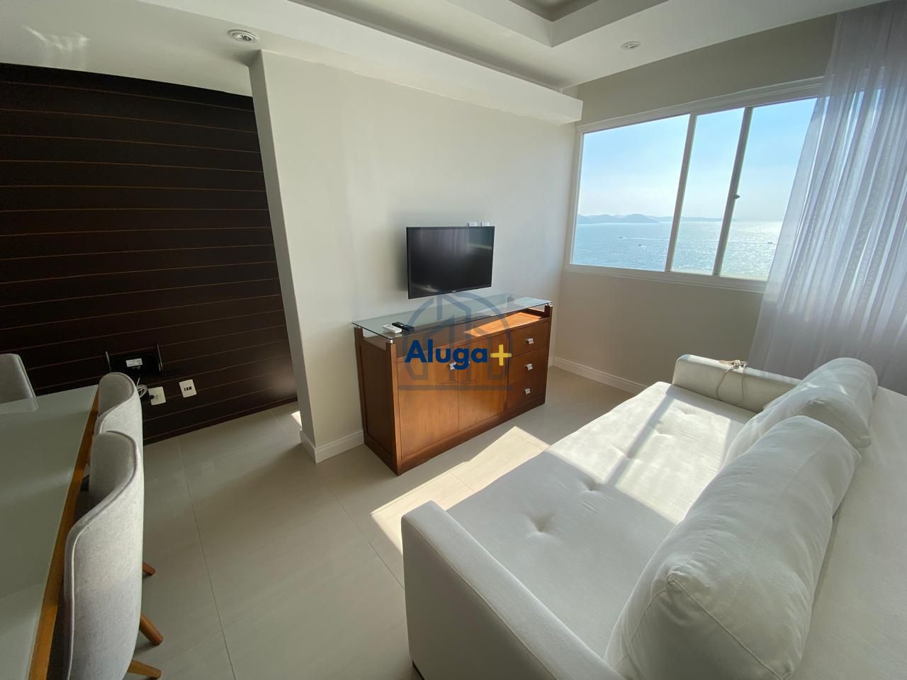 Apartamento para alugar  no Centro - Balneário Camboriú, SC. Imóveis