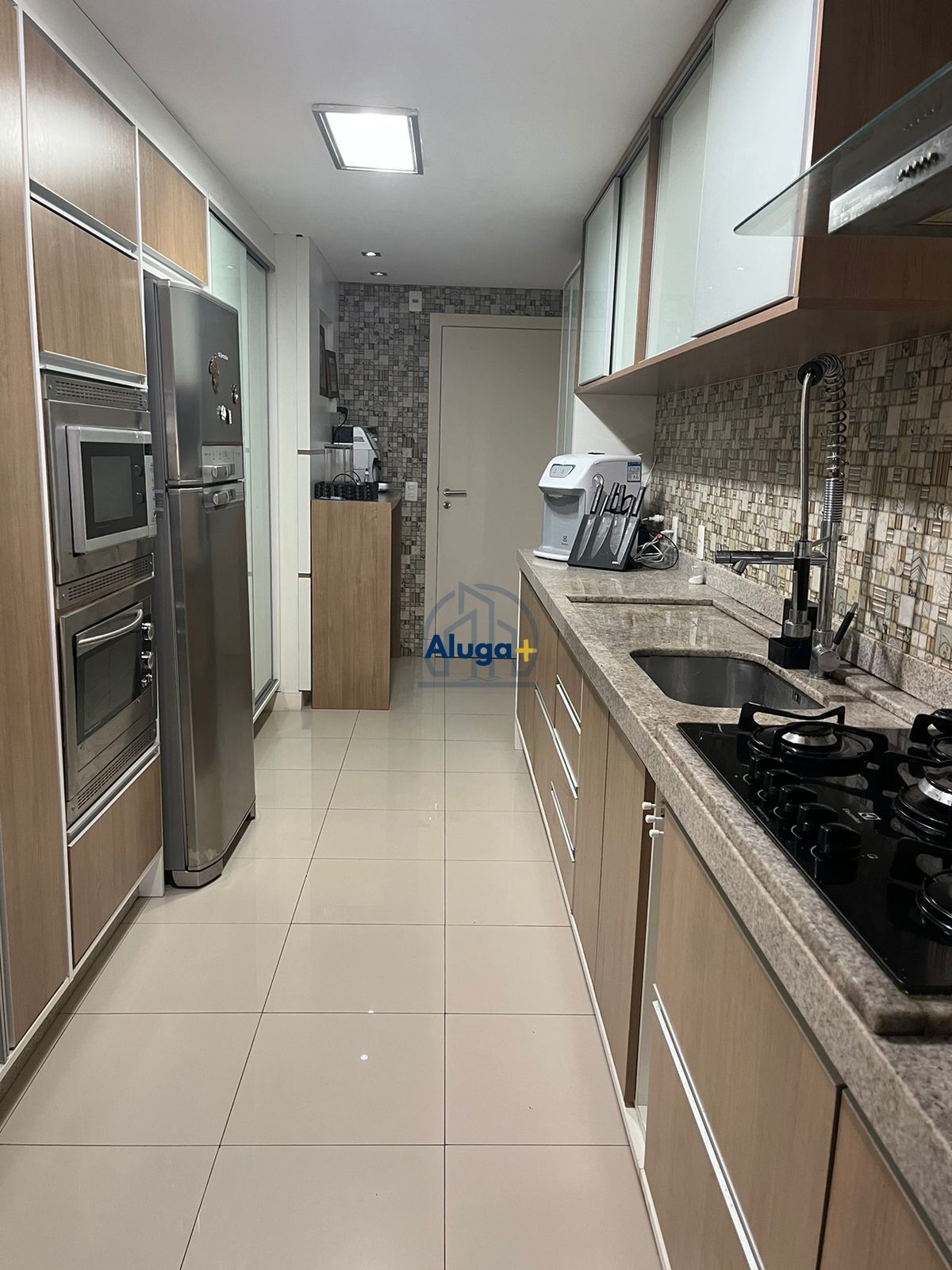 Apartamento para alugar com 3 quartos, 167m² - Foto 36