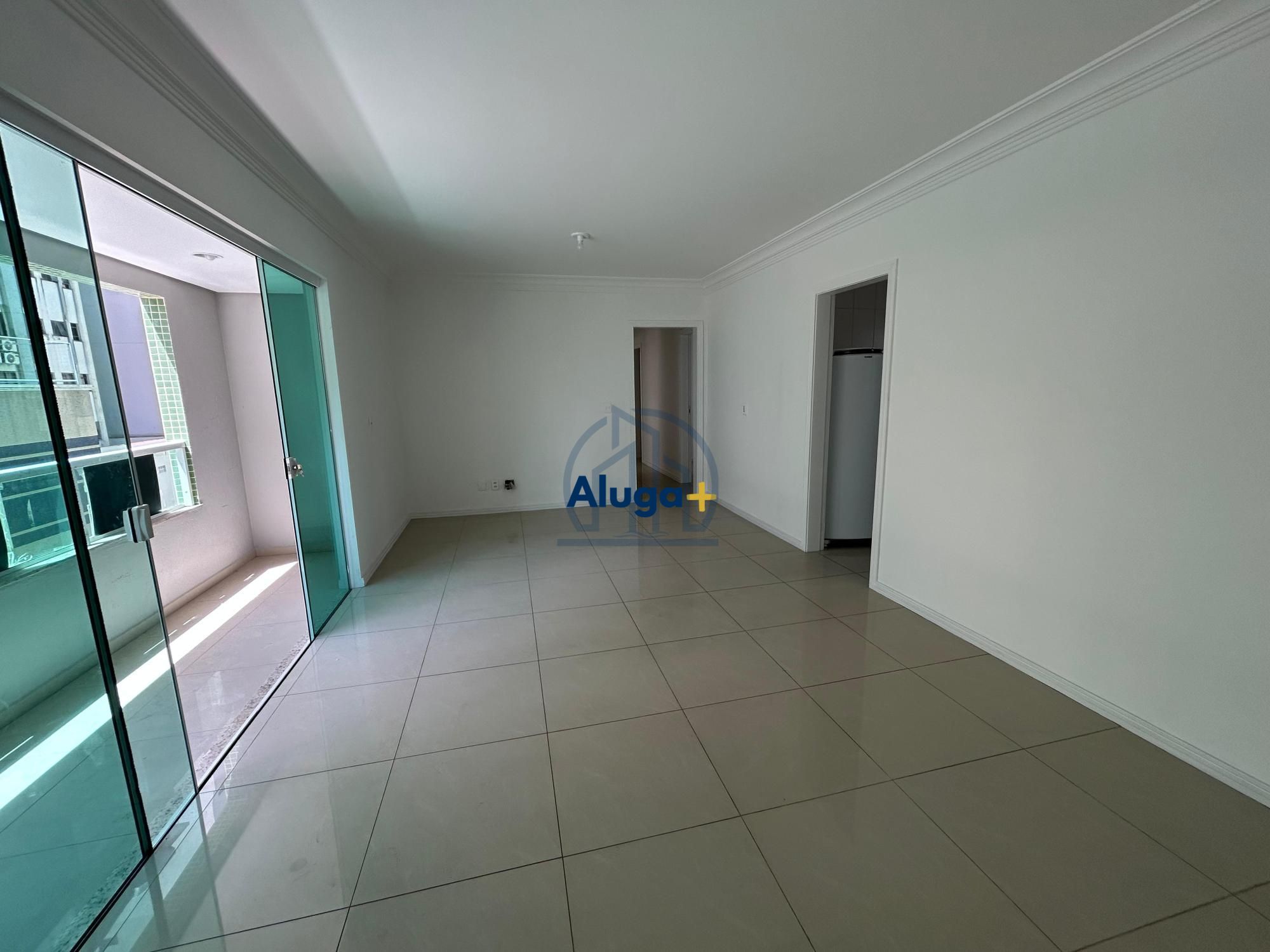 Apartamento para alugar  no Centro - Balneário Camboriú, SC. Imóveis