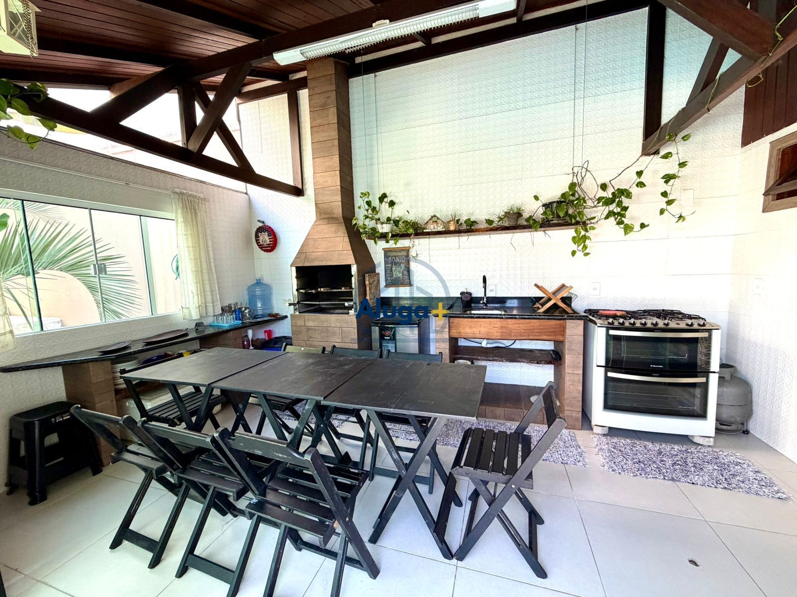 Casa com 4 Dormitórios para alugar, 230 m² por R$ 9.000,00 Casa com 4 Dormitórios para alugar, 230 m² por R$ 9.000,00