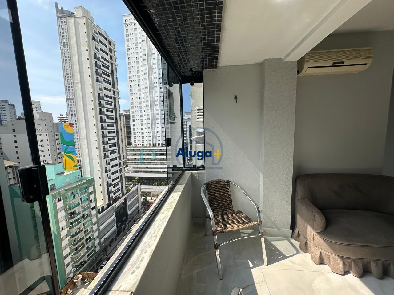 Apartamento para alugar com 2 quartos, 82m² - Foto 4