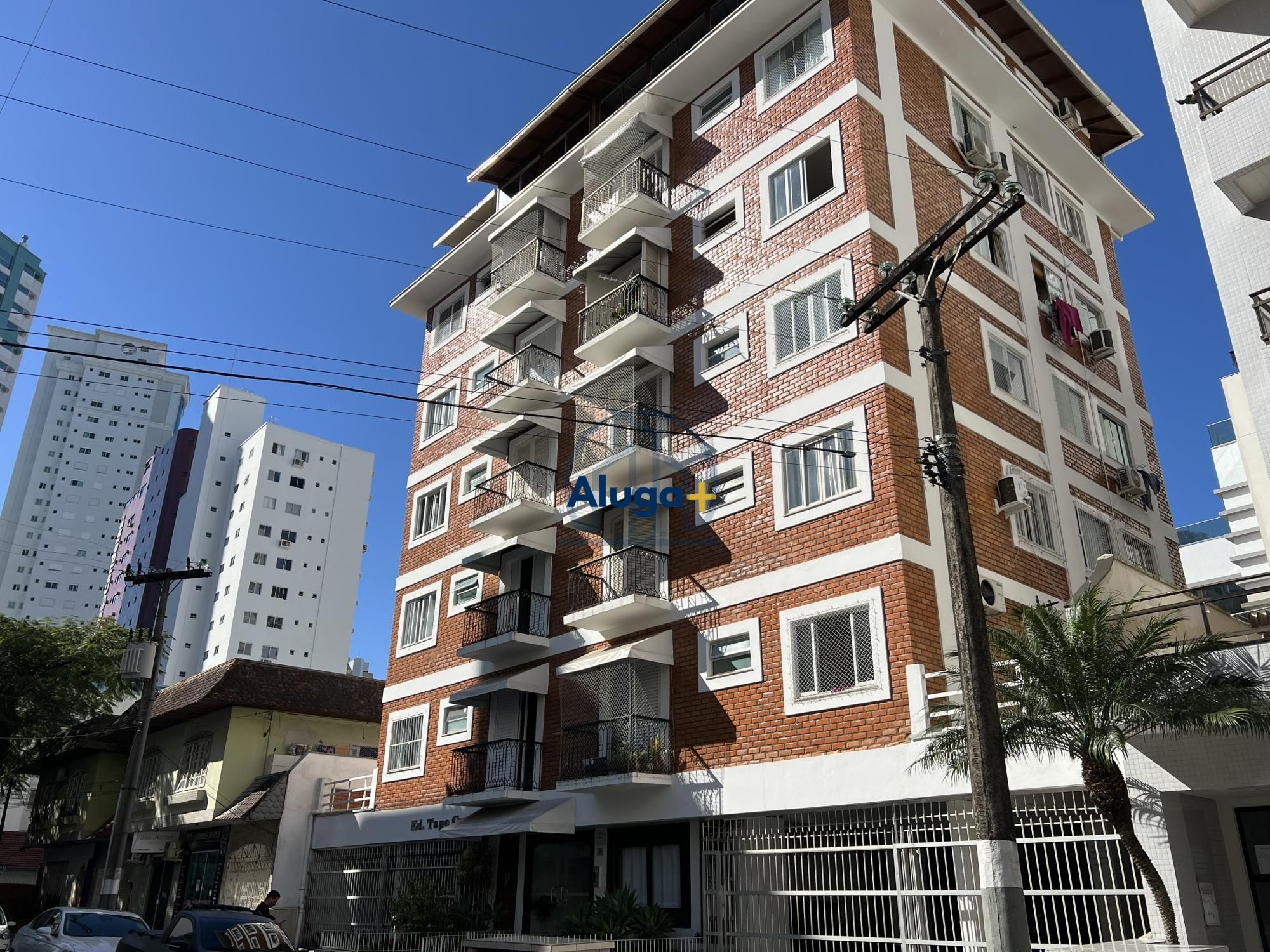Apartamento para alugar  no Centro - Balneário Camboriú, SC. Imóveis