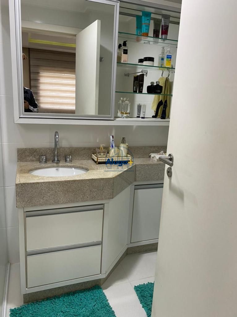 Apartamento para alugar com 3 quartos, 167m² - Foto 14