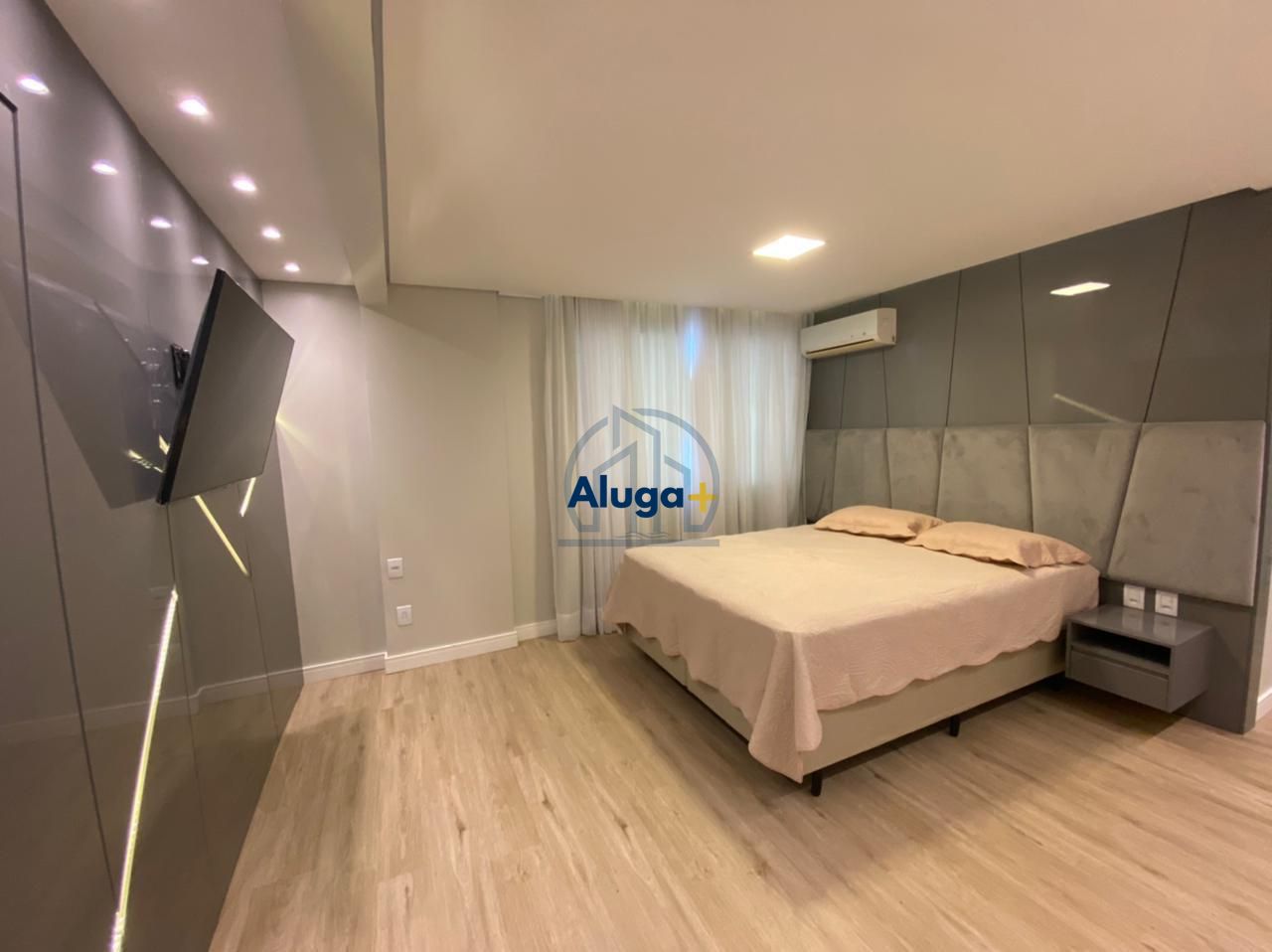 Cobertura para alugar com 5 quartos, 215m² - Foto 12