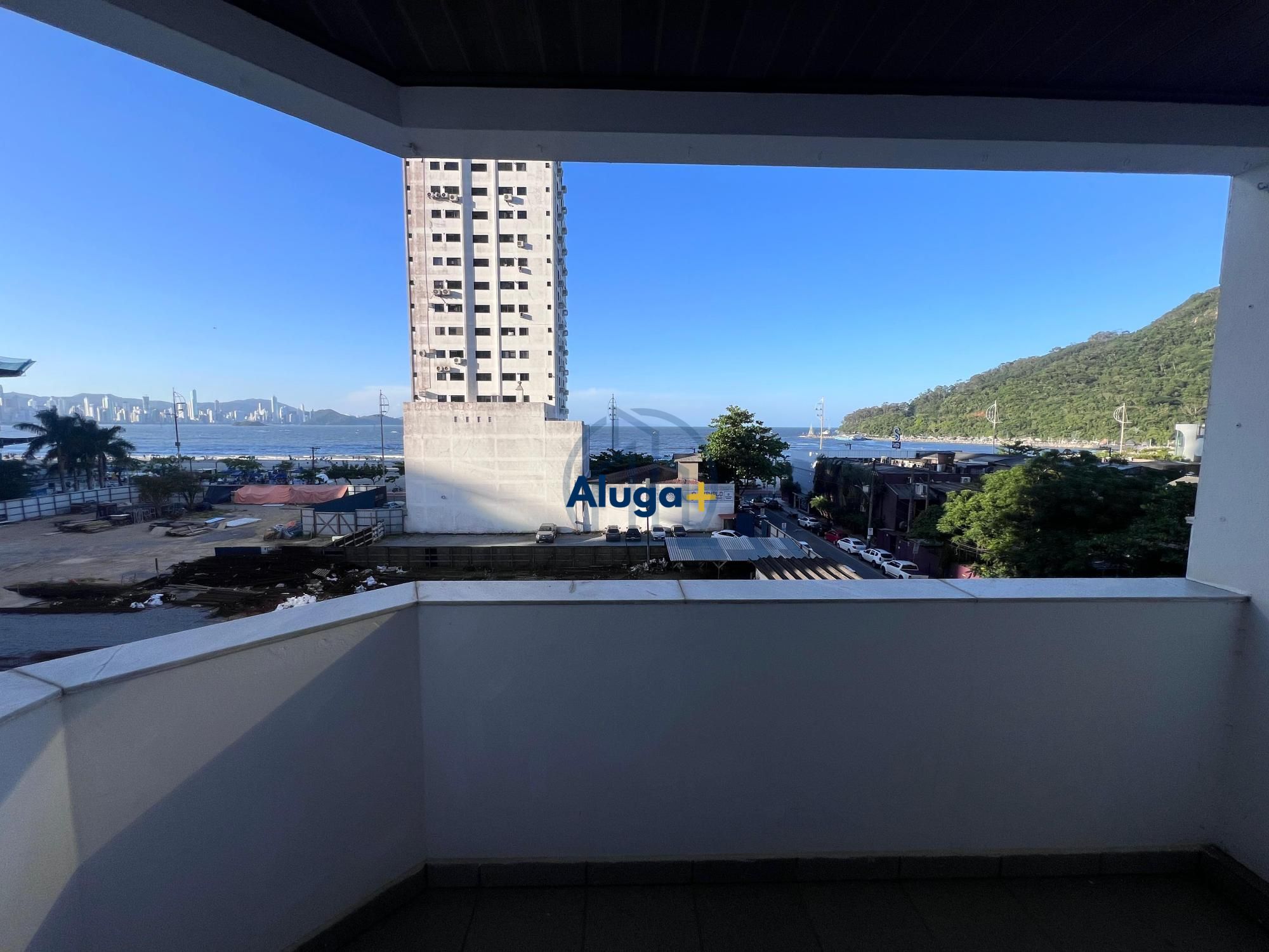 Apartamento para alugar  no Centro - Balneário Camboriú, SC. Imóveis