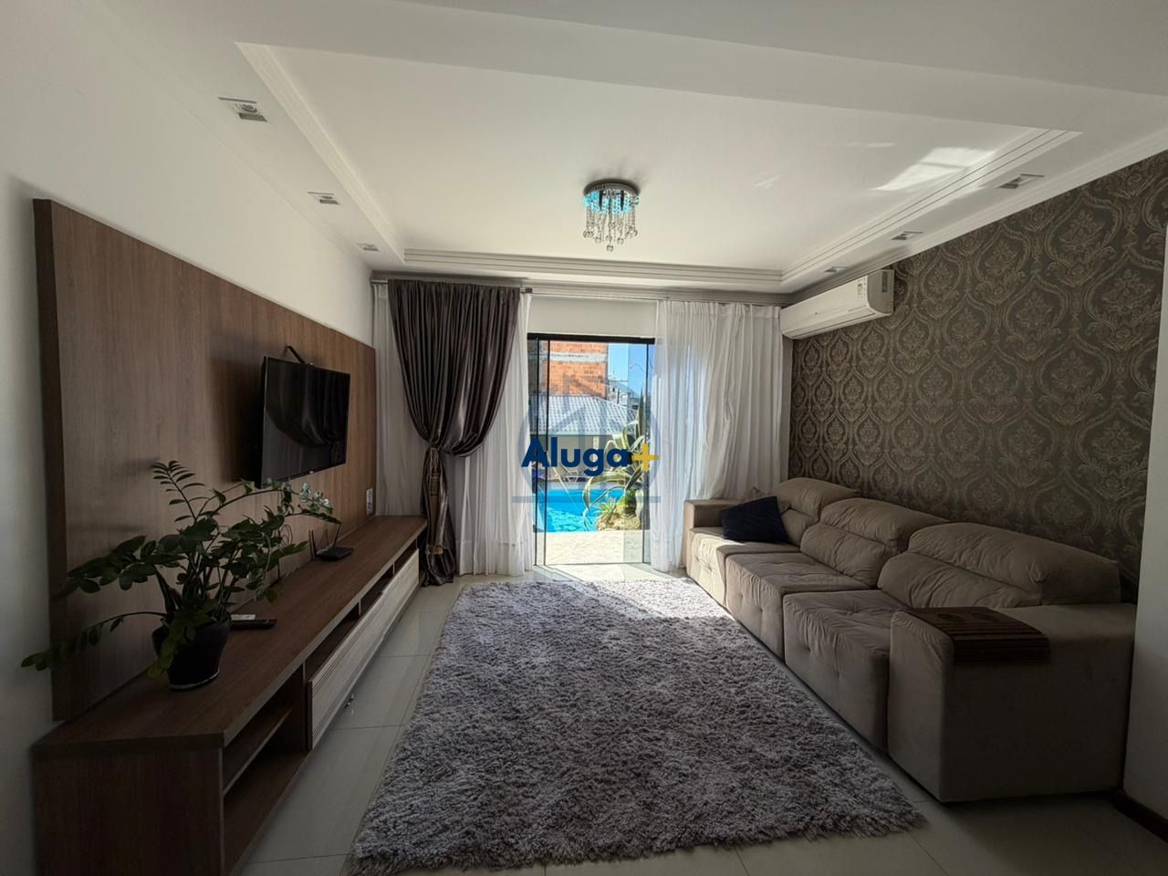 Casa com 4 Dormitórios para alugar, 230 m² por R$ 9.000,00 Casa com 4 Dormitórios para alugar, 230 m² por R$ 9.000,00