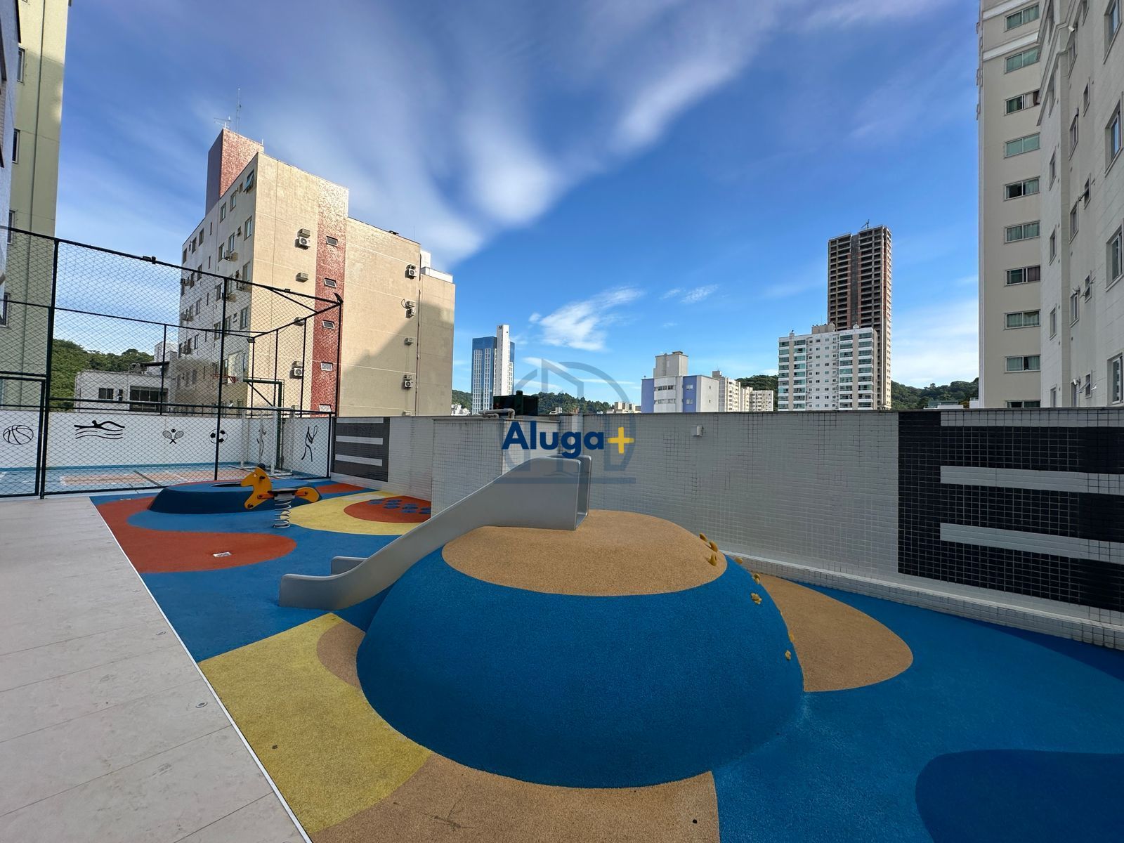 Apartamento para alugar com 3 quartos, 122m² - Foto 28