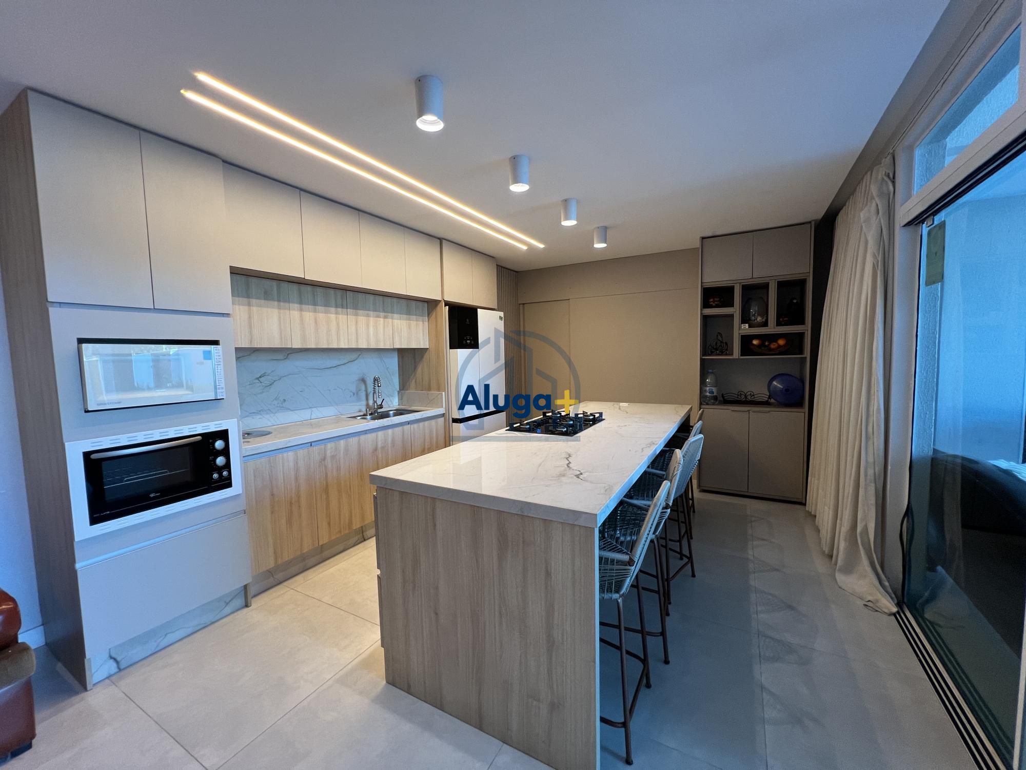 Casa para alugar com 4 quartos, 150m² - Foto 13