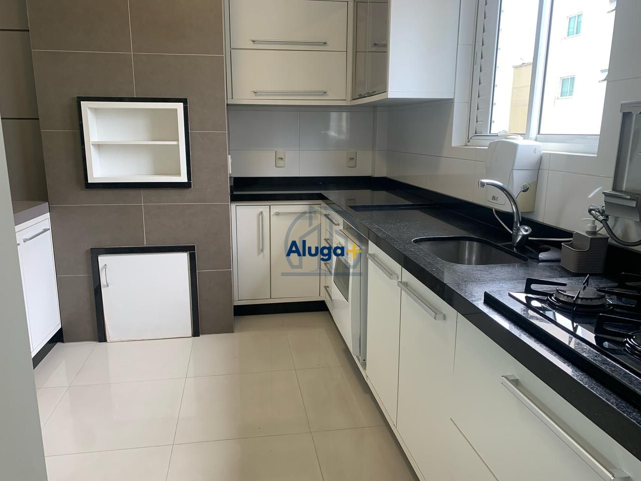 Apartamento para alugar com 3 quartos, 120m² - Foto 7