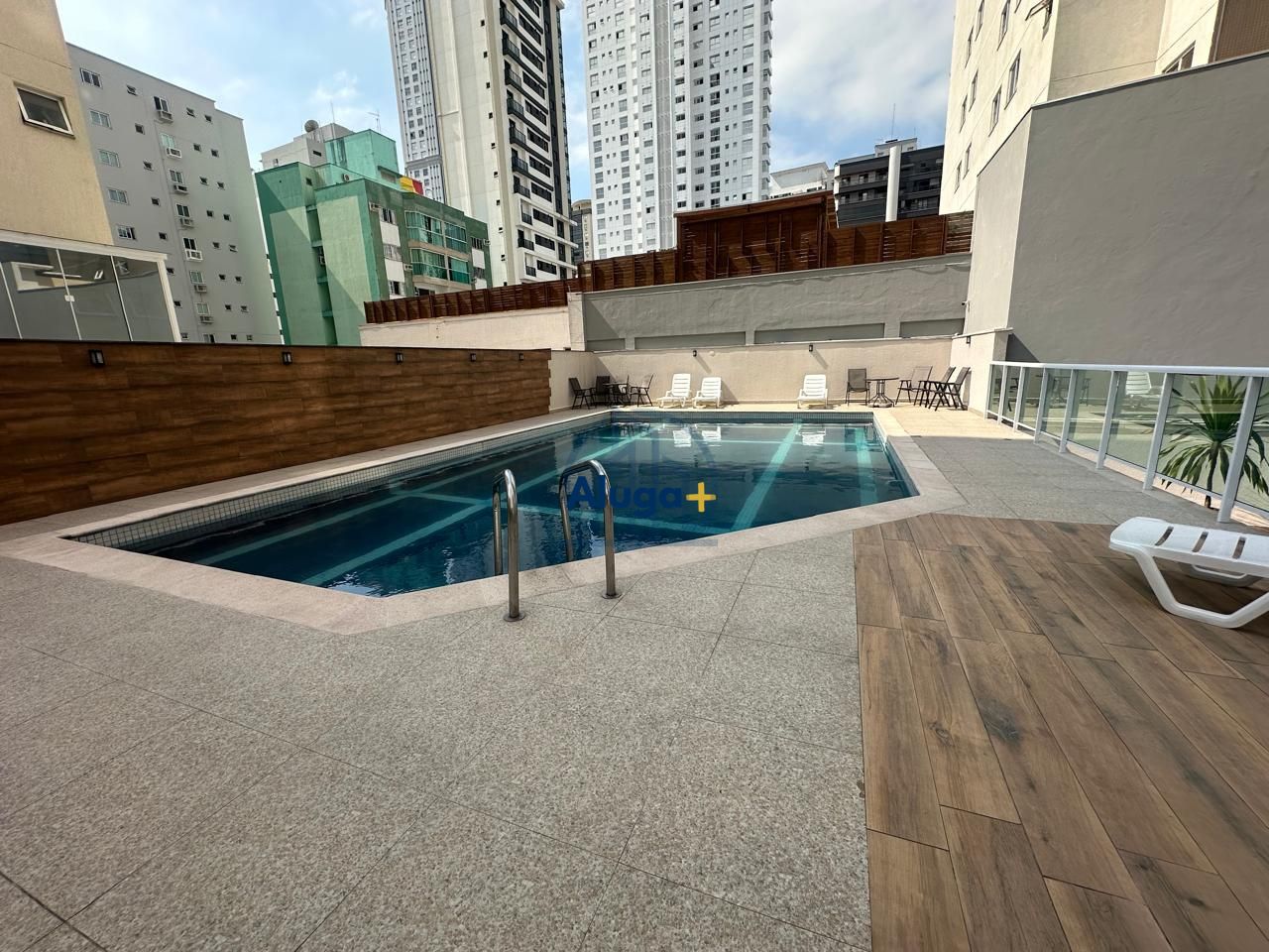 Apartamento para alugar com 2 quartos, 82m² - Foto 17