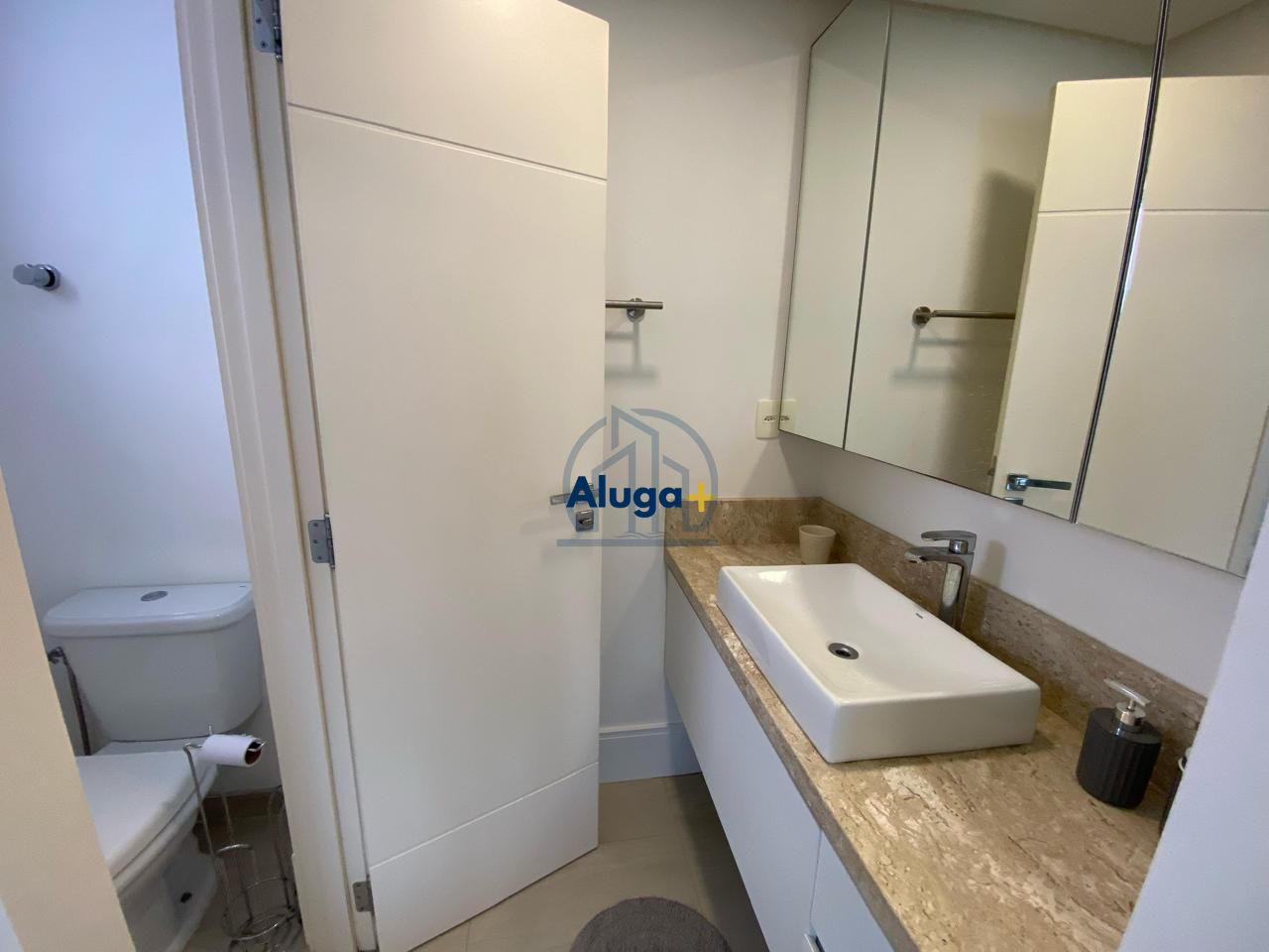 Apartamento para alugar com 3 quartos, 120m² - Foto 19