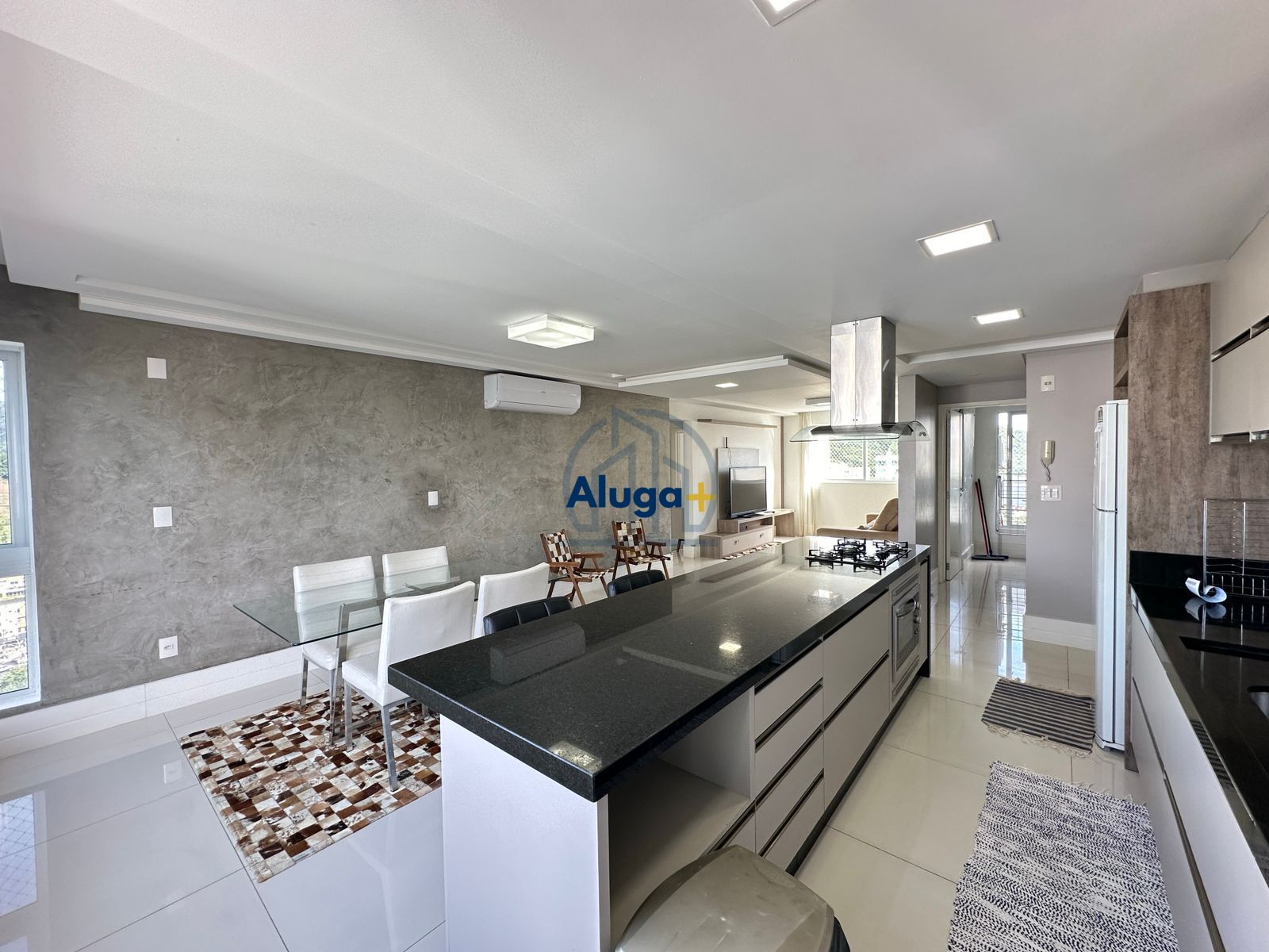 Apartamento para alugar com 3 quartos, 122m² - Foto 2