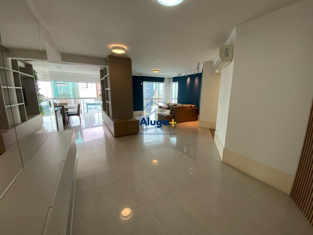 Apartamento para alugar com 3 quartos, 120m² - Foto 6