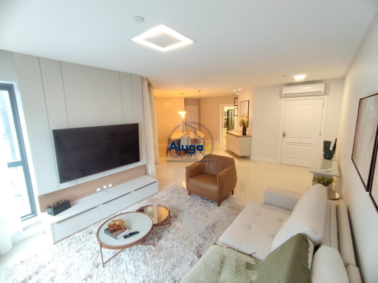 Apartamento para alugar  no Centro - Balneário Camboriú, SC. Imóveis