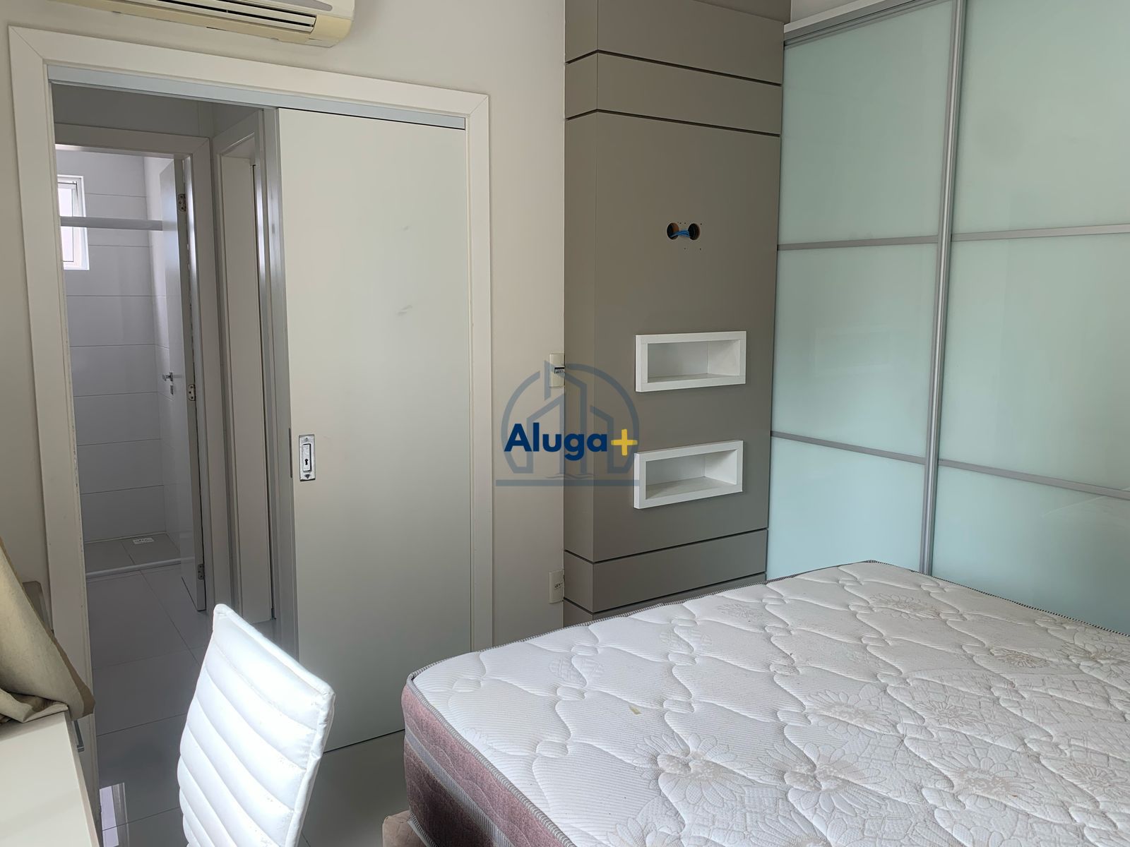 Apartamento para alugar com 3 quartos, 120m² - Foto 15