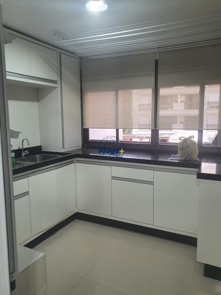 Apartamento para alugar com 3 quartos, 167m² - Foto 15