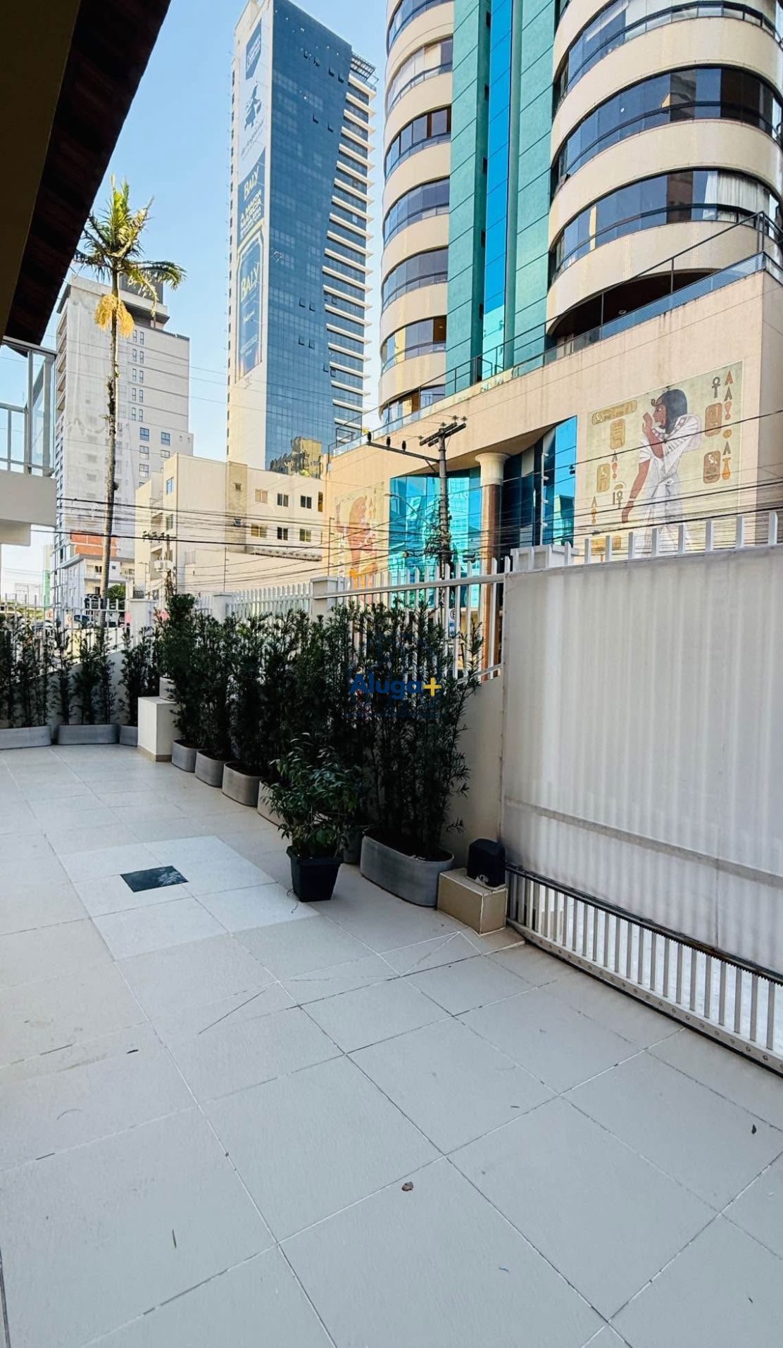 Sobrado para alugar com 3 quartos, 140m² - Foto 1