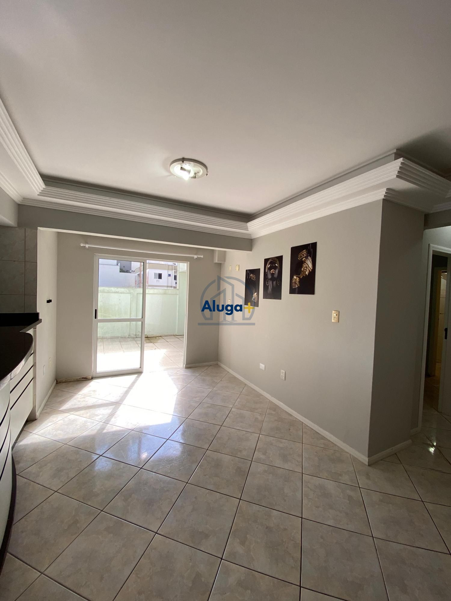 Aluguel Anual – Apartamento com Piscina Privativa no Basualdo, Barra Sul
