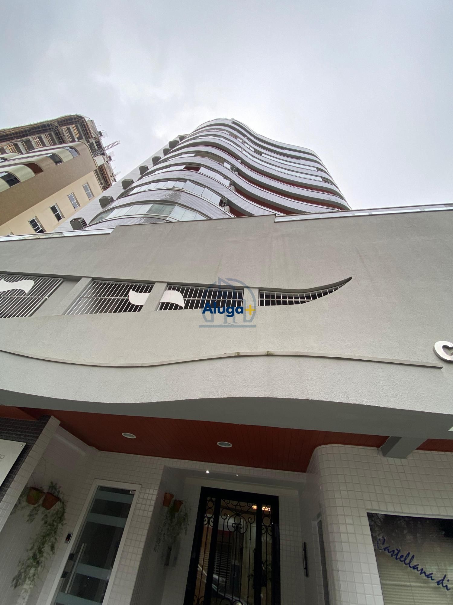 Apartamento para alugar com 2 quartos, 68m² - Foto 1