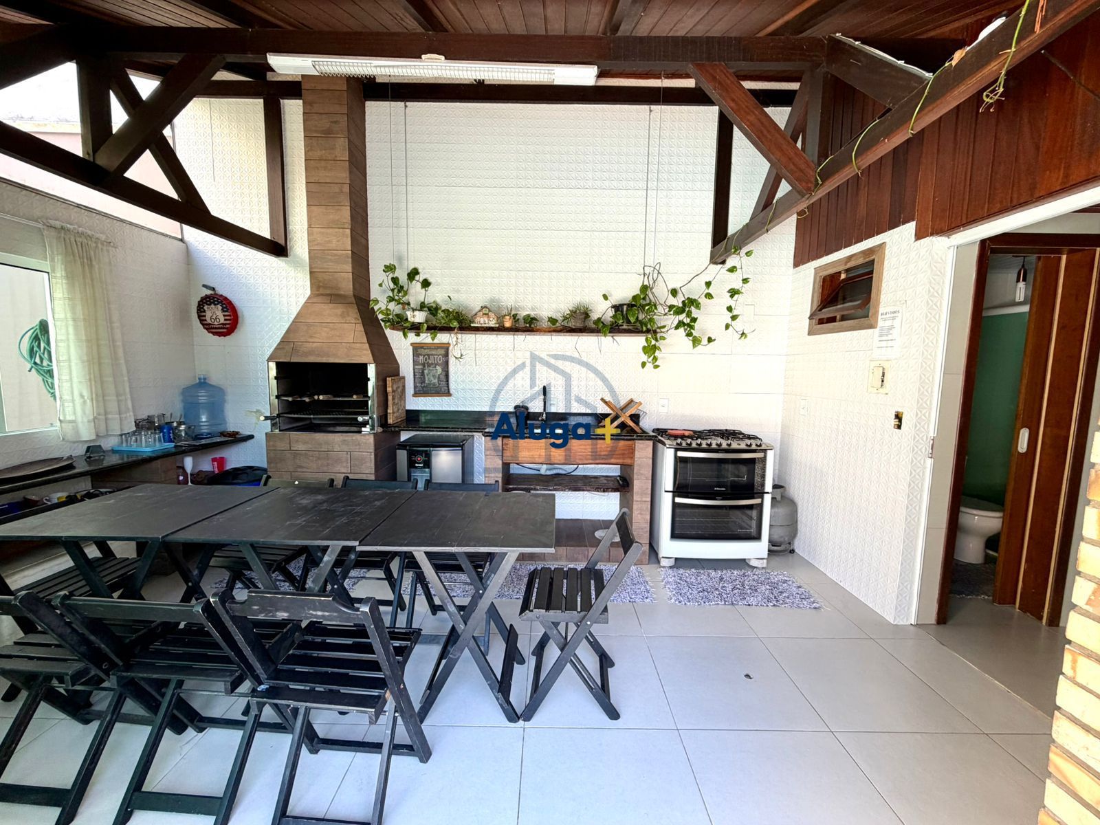 Casa com 4 Dormitórios para alugar, 230 m² por R$ 9.000,00 Casa com 4 Dormitórios para alugar, 230 m² por R$ 9.000,00