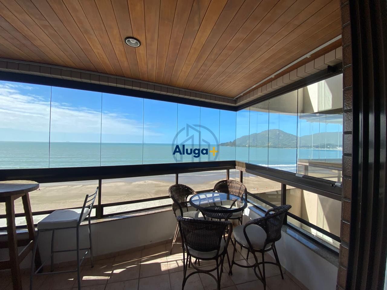 Apartamento para alugar  no Centro - Balneário Camboriú, SC. Imóveis