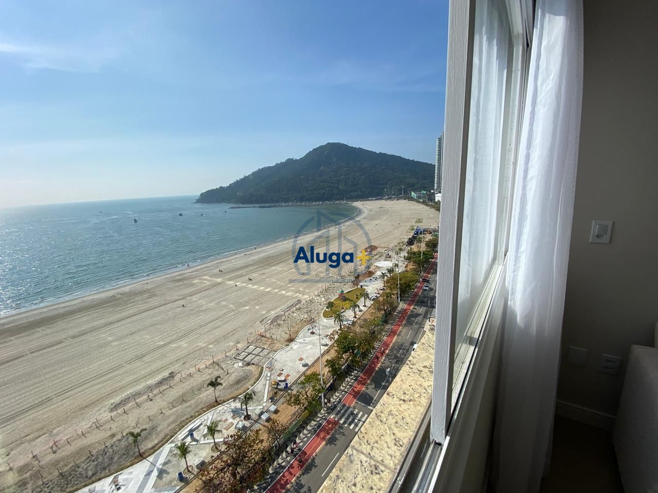 Apartamento para alugar  no Centro - Balneário Camboriú, SC. Imóveis