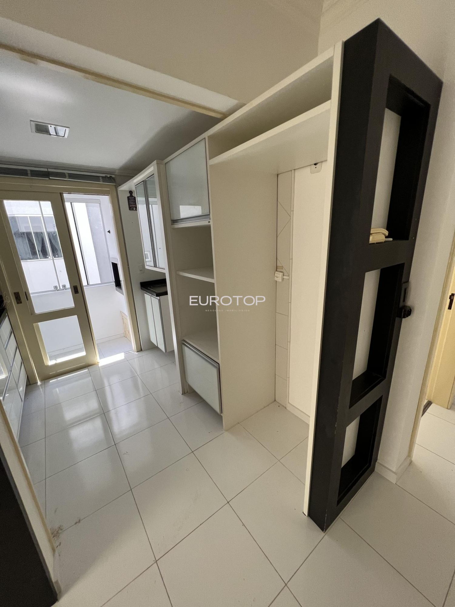 Apartamento à venda com 3 quartos, 58m² - Foto 7