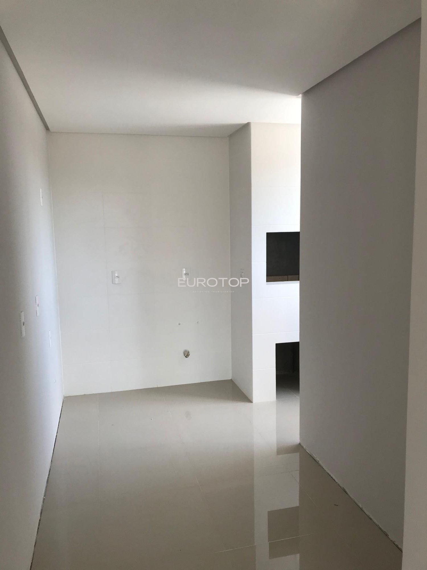 Apartamento à venda com 2 quartos, 76m² - Foto 6