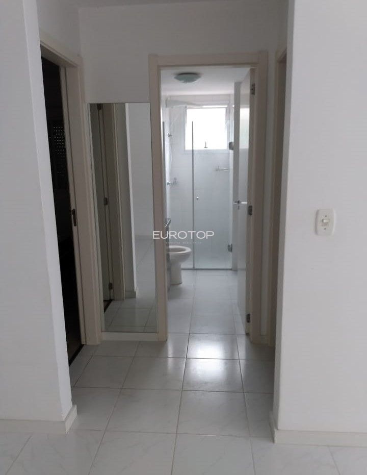 Apartamento à venda com 2 quartos, 63m² - Foto 11