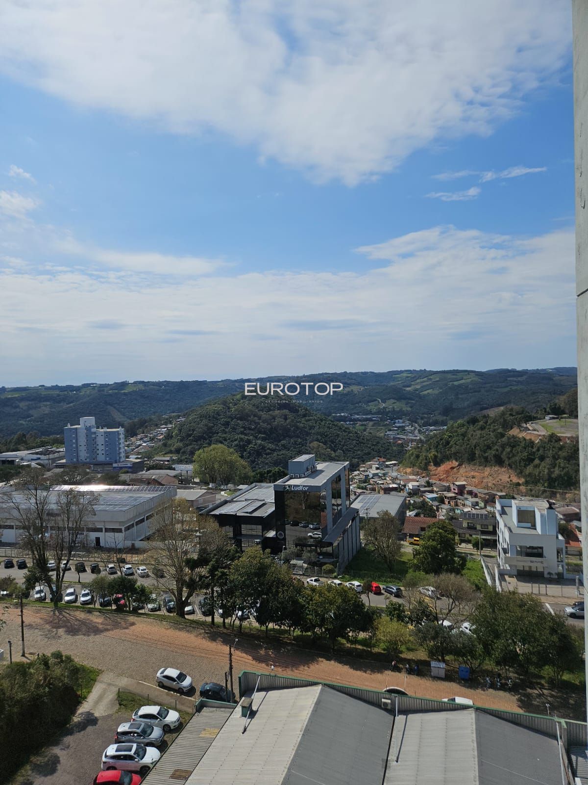 Apartamento à venda com 2 quartos, 49m² - Foto 11