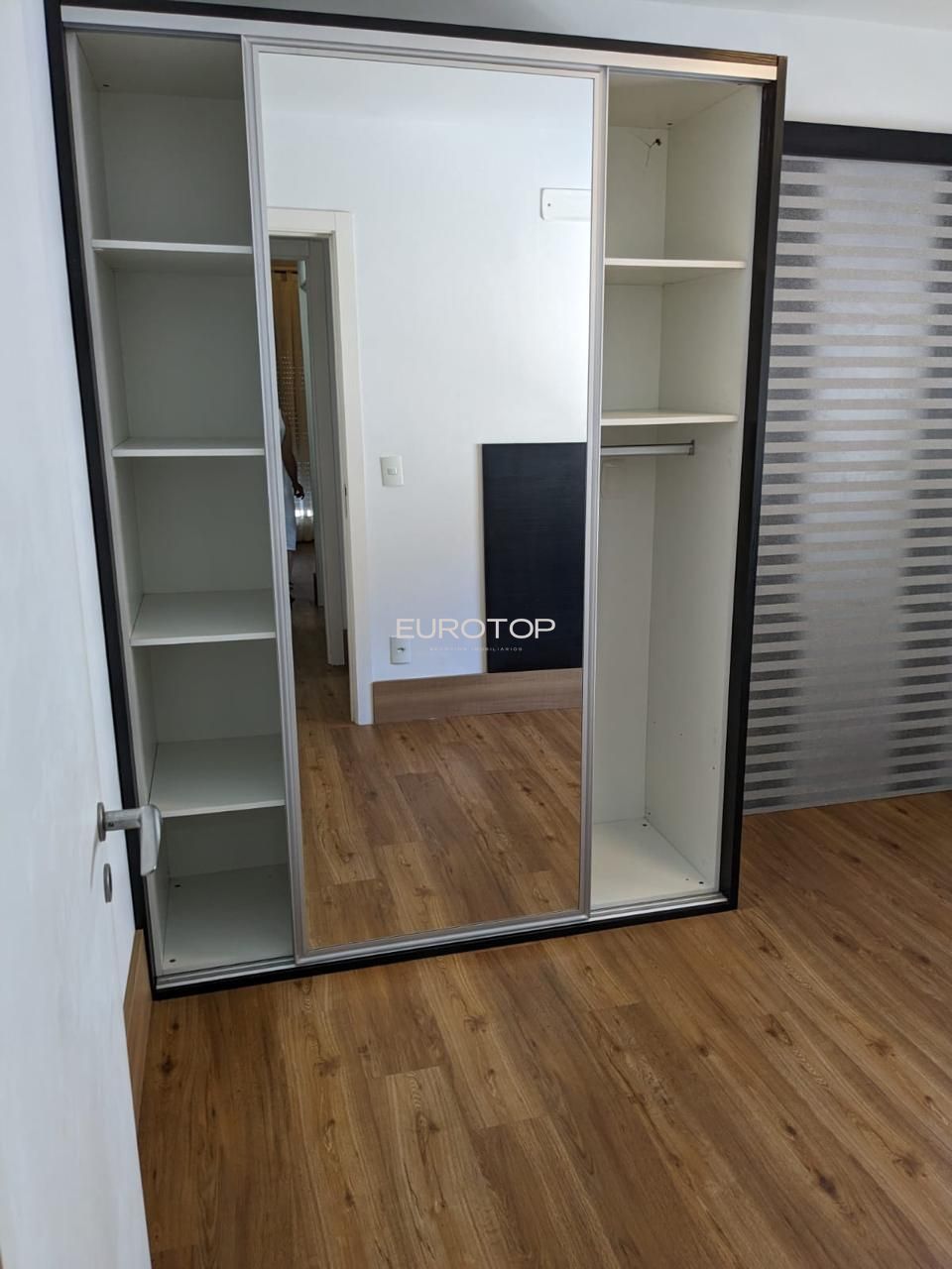 Apartamento à venda com 2 quartos, 80m² - Foto 13