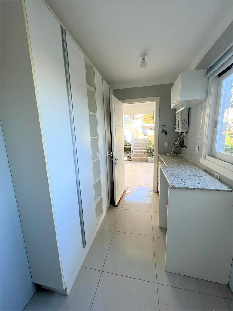 Casa à venda com 3 quartos, 350m² - Foto 16