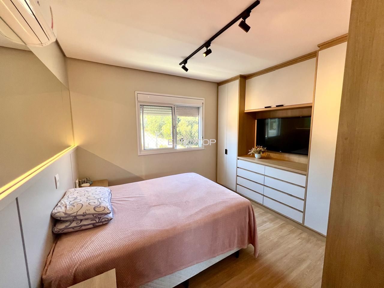 Apartamento à venda com 2 quartos, 63m² - Foto 15