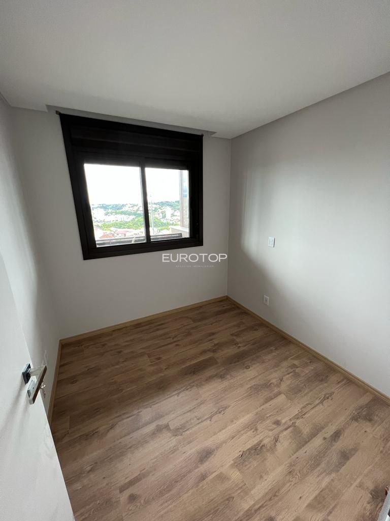 Apartamento à venda com 3 quartos, 93m² - Foto 13