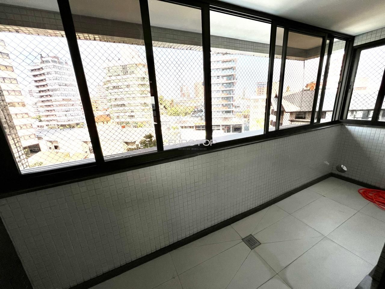 Apartamento à venda com 3 quartos, 169m² - Foto 38