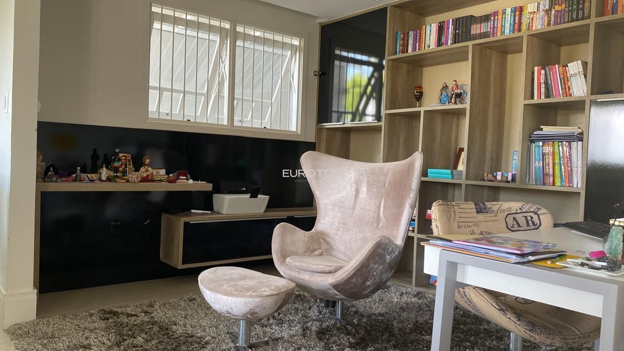 Casa à venda com 3 quartos, 229m² - Foto 16