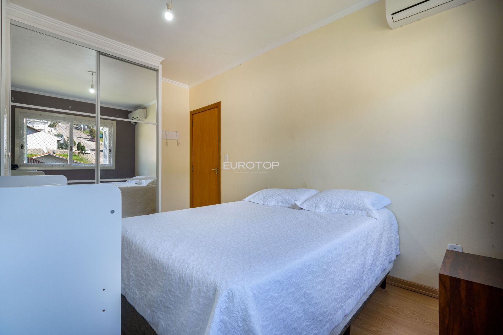 Apartamento à venda com 2 quartos, 79m² - Foto 13
