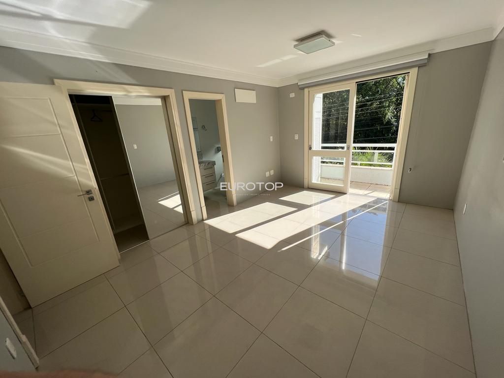 Casa à venda com 3 quartos, 350m² - Foto 18