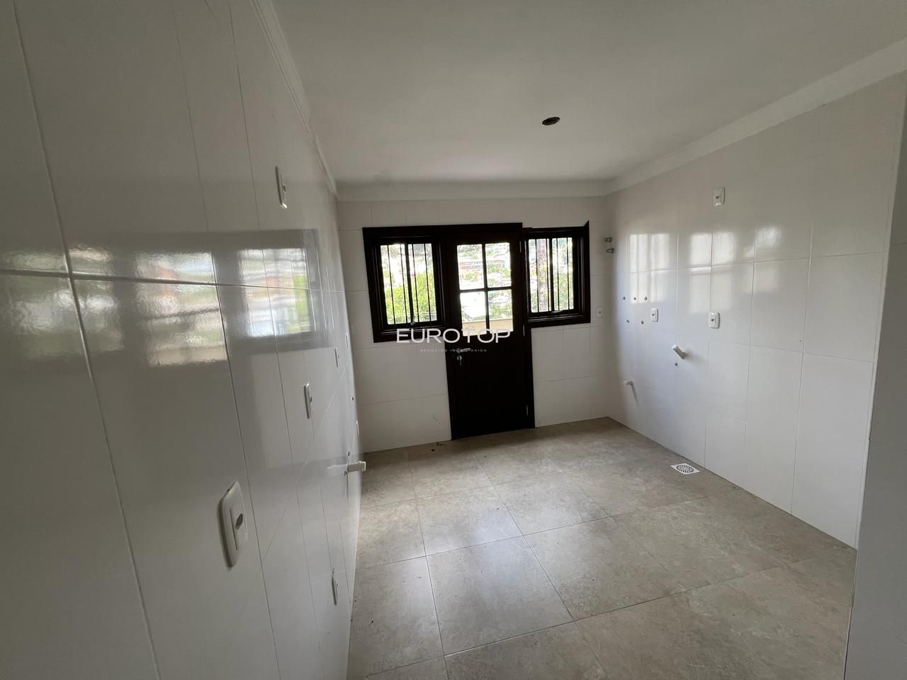 Sobrado à venda com 2 quartos, 96m² - Foto 8