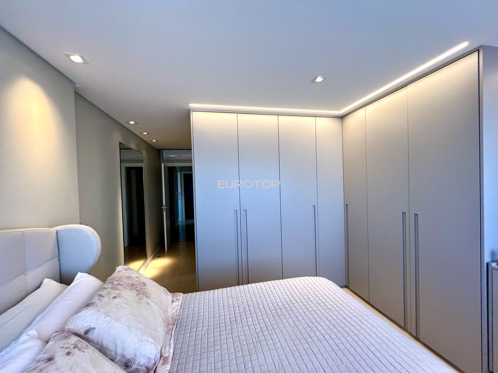 Apartamento à venda com 3 quartos, 109m² - Foto 18