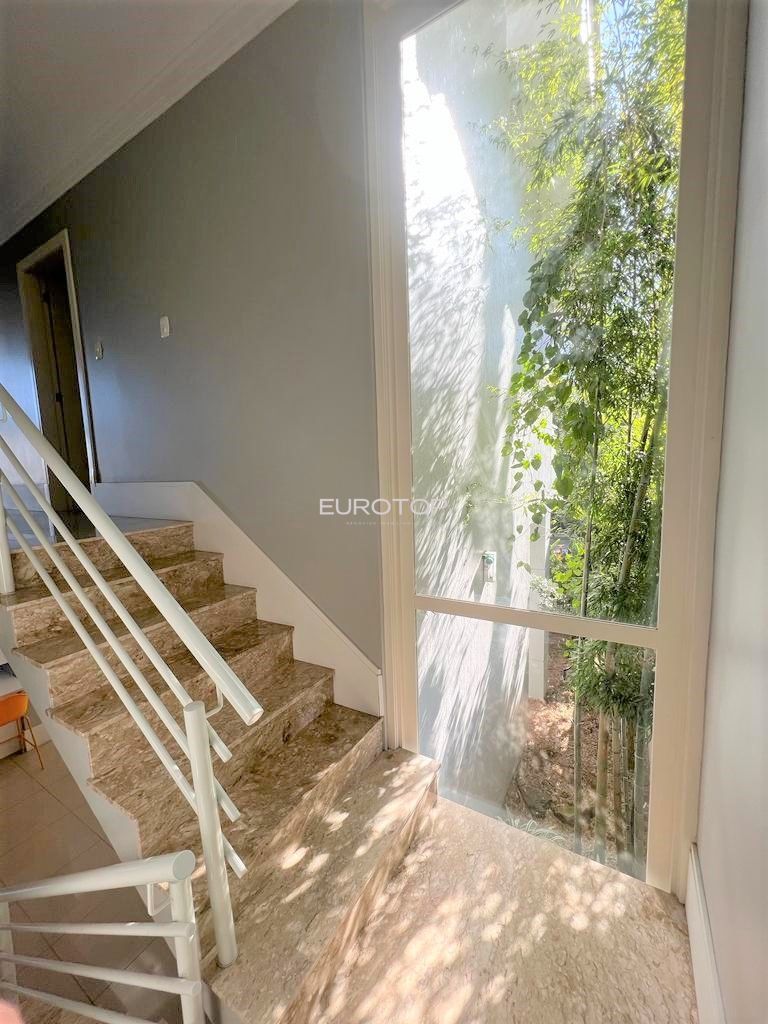 Casa à venda com 3 quartos, 350m² - Foto 17