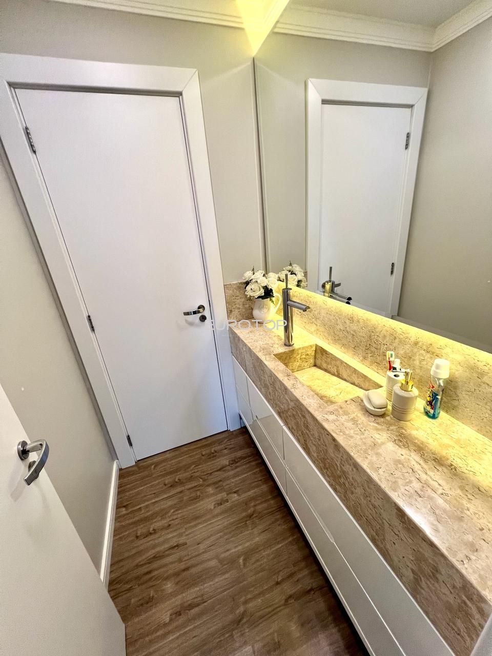 Apartamento à venda com 3 quartos, 117m² - Foto 25
